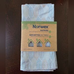 Norwex Eco-Friendly Napkins with Leaf Design
